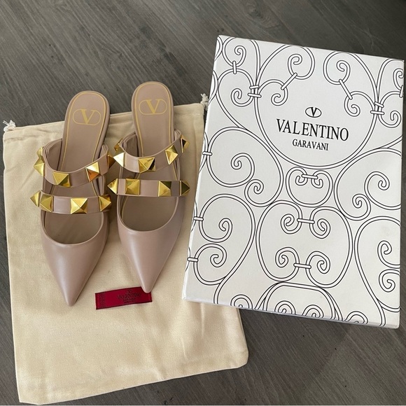 Valentino Beige Leather Rockstud-embellishment pointed-toe mules size 7.5 NEW! - Picture 9 of 12